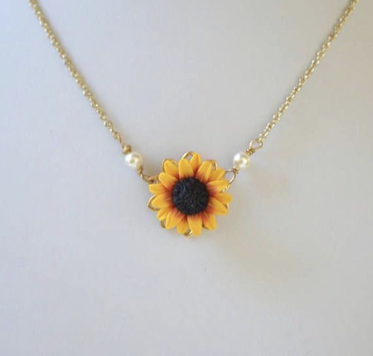 Sunflower Pendant, Sunflower Necklace, Coin Pendant Necklace, Necklace Red, Yellow Sunflower, Jewelry Choker, Chain Necklaces, Simple Necklace, Drop Necklace