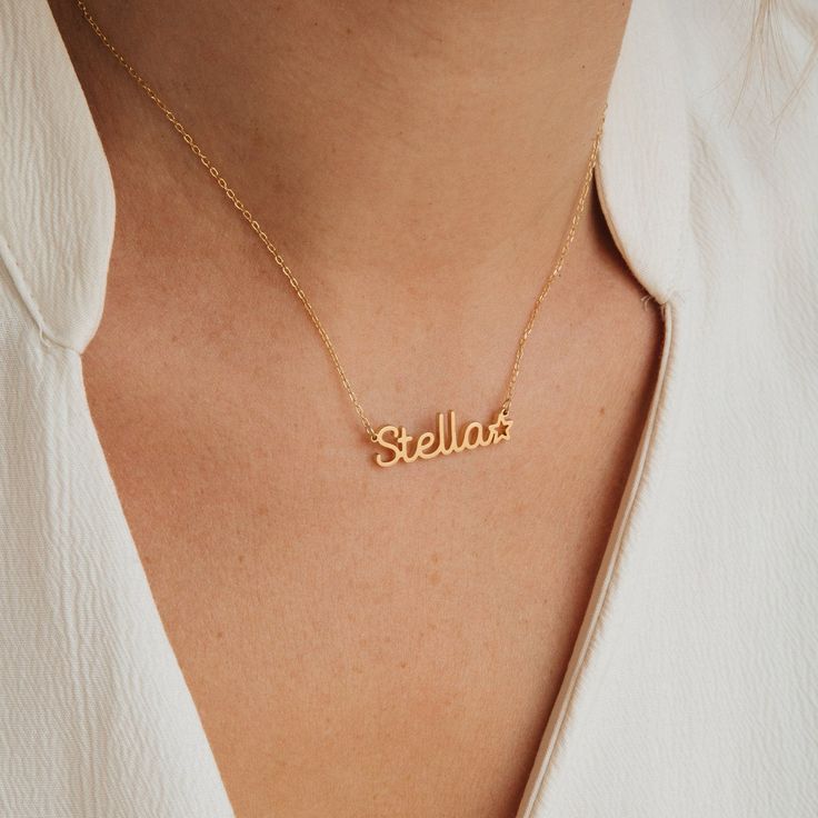 Give a meaningful gift to your child that they will wear every day with our Custom Kid’s Name Necklace. Both dainty and minimalist, this necklace can be personalized with any name and can even include cute symbols to make this jewelry piece more unique. Material: High-Quality Solid 925 Sterling Silver Finish: Sterling Silver ∙ 18K Gold ∙ Rose Gold Dimensions: Depending on your font choice, height sizes range from 3mm to 4mm lowercase SKU: HH-NH02F87 Cute Symbols, Dainty Diamond Necklace, Letter Pendant Necklace, Nameplate Necklace, Daughter Necklace, Initial Jewelry, Perfect Birthday Gift, Neck Chain, Custom Name Necklace