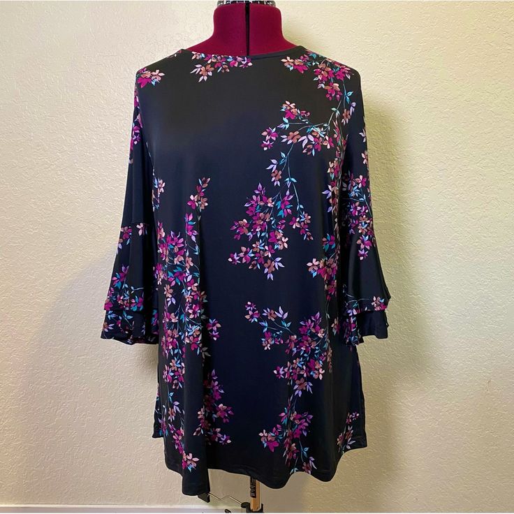 New With Tags Black, Mid Sleeve Blouse With Frilly Sleeves. Pink And Orange Flowers With Blue Leaves. Career Wear. Elegant Wear. Evening Wear. Date Wear. Dinner Wear. Condition: New With Tags, Great $ 38 Make An Offer!! Chic Black Blouse With Floral Print, Chic Black Floral Print Blouse, Feminine Black Floral Print Top, Flowy Black Top With Floral Print, Date Wear, Kaftan Blouse, Frilly Sleeves, Pink And Orange Flowers, Black Off Shoulder Top