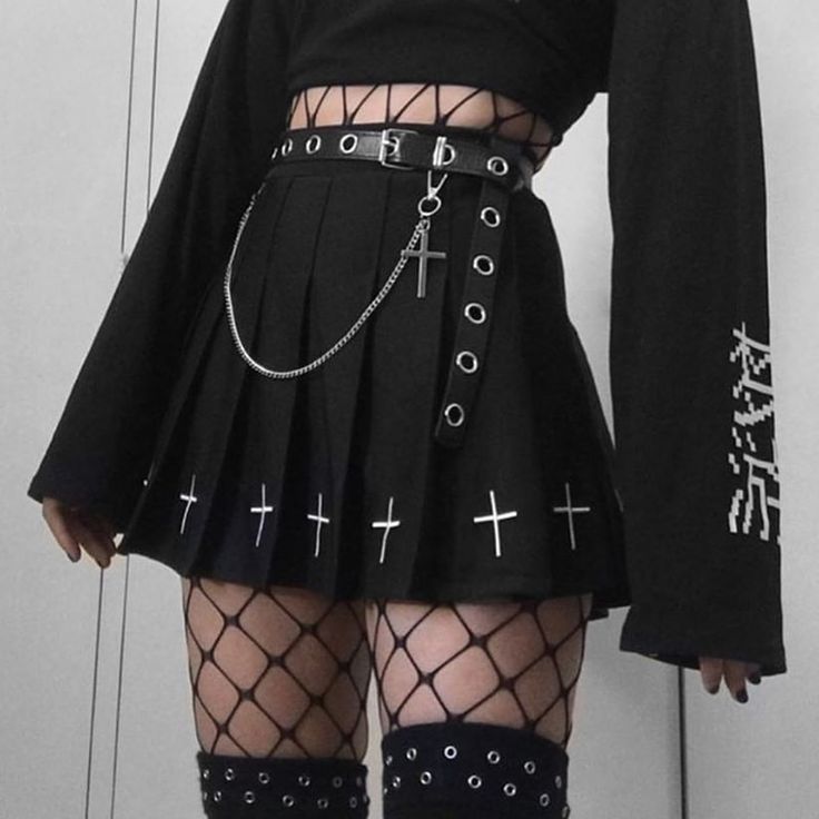 Lolita Gothic High Waist Skirt - Kuru Store Harajuku Skirt, Gothic Skirt, Egirl Fashion, E Girl Outfits, Skirt Denim, Black Clothing, Cooler Look, Linnet, Alternative Outfits