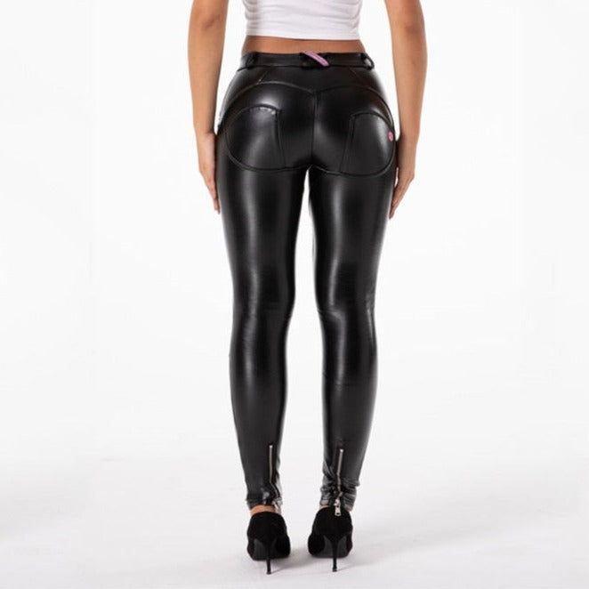 Stretch Faux Leather Pants For Club, Black Leather Pants For Club, Black Faux Leather Leggings For Club, Black Faux Leather Club Leggings, Black Polyurethane Bottoms For Club, High Stretch Black Leather Pants, Black High Stretch Polyurethane Leather Pants, Fitted Faux Leather Biker Pants, Edgy Leather Pants For Winter Clubbing