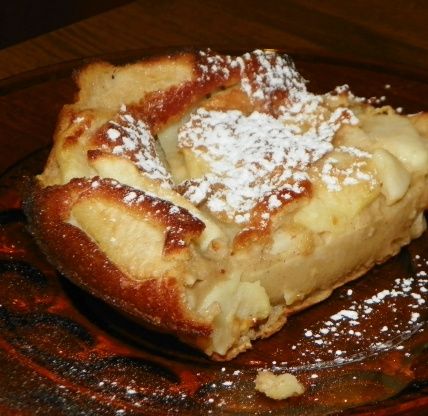 some kind of pastry with powdered sugar on top