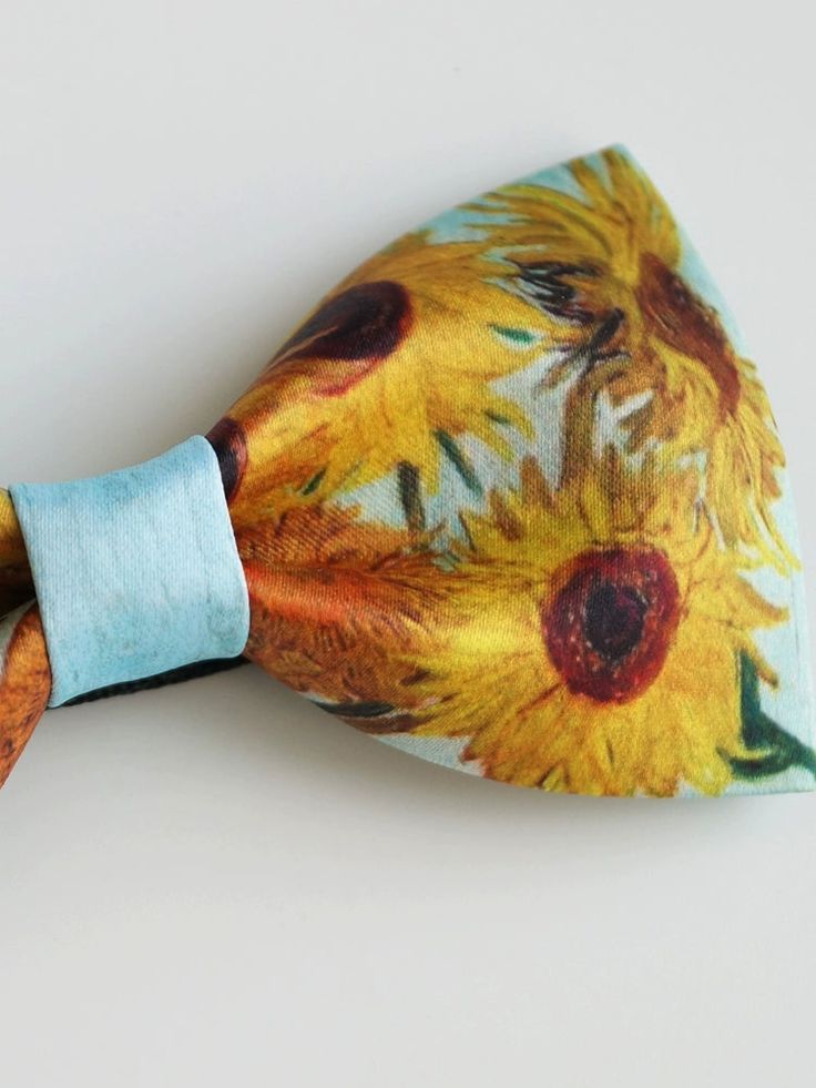 A bow tie featuring Van Gogh's "Sunflowers"



 <Size>

 ·A bow tie



 11.5cm x 6cm






 <Material>



 polyester Multicolor Bow Tie For Summer Gift, Summer Decorative Bow Tie, Satin Bow Tie As Summer Gift, Summer Bow Ties As Gifts, Summer Bow Tie Back Ties As Gift, Summer Bow Tie Back Tie As A Gift, Summer Gift Bow Standard Tie, Summer Gift Standard Tie Bow, Van Gogh Sunflowers