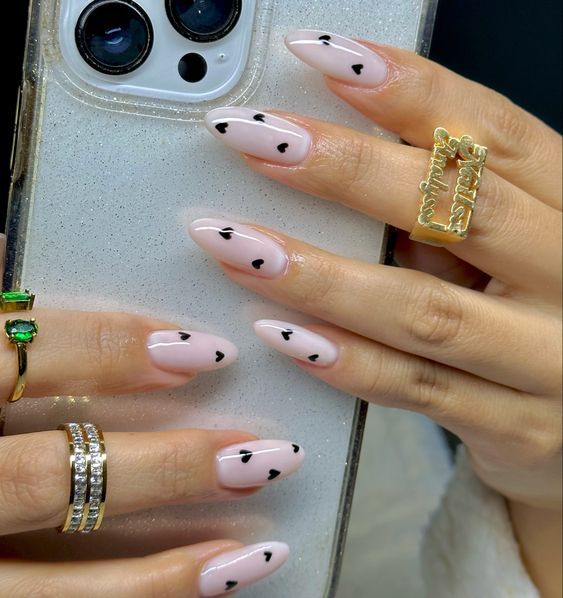 #Relationship# fashion# diy February Nails, Pink Chrome, Subtle Nails, Colorful Nails, Blush Nails, Pastel Nails, Paint Shades, Minimalist Nails, Heart Nails