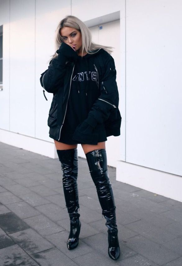 Fanny Lyckman, Makeup Glam, Trendy Swimwear, Looks Black, Black Women Fashion, Mode Inspo, Oversized Hoodie, Edgy Outfits, Ladies Dress Design