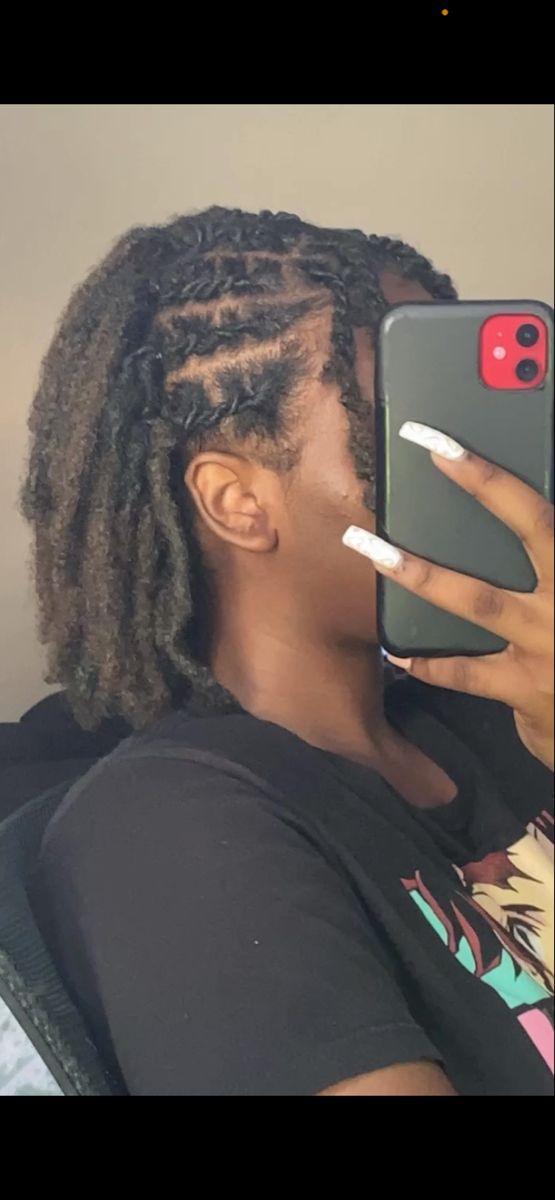 Retwist Locs Style Women, Retwist Styles For Short Locs, Twists Black Women, Short Hair Dreadlocks, Latest Dreadlocks Styles, Style Locs, Rope Twists, Short Dreadlocks Styles, Dreads Styles For Women