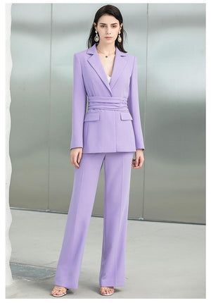 Funny Holiday Quotes, Lavender Suit, Purple Suits, Professional Outfits Women, Holiday Quotes, Office Outfits Women, Purple Pants, Press Tour, Stylish Dress Book