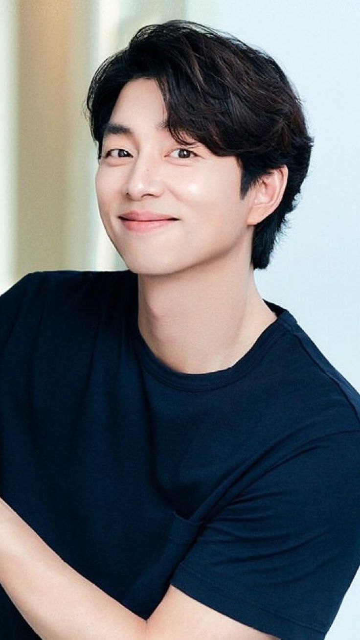 Gong Yoo Smile, Yoon Hyun-min, Goblin Kdrama, Lee Dong Wook, Gong Yoo, Korean Celebrities, Boy Hairstyles, Drama Series, Korean Actors