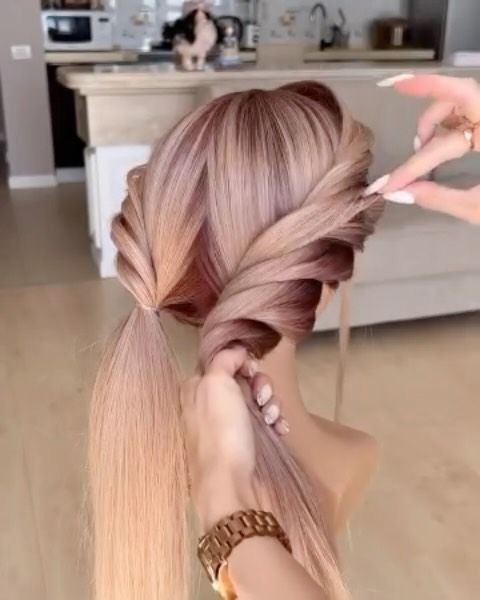 Party Hairstyles Medium, Textured Bun, Updo Hairstyles Tutorials, Hair Updos Tutorials, Side Braid Hairstyles, Natural Hair Tutorials, French Braid Hairstyles, Long Hair Tutorial, Hair Therapy