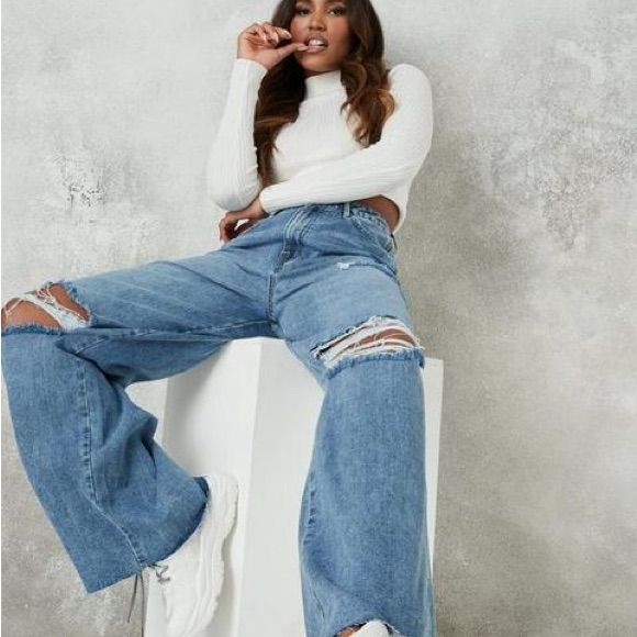 Knee Rip Baggy Boyfriend Jean Blue Us Size 4 Q12 Oversized Ripped Wide-leg Bottoms, Trendy Oversized Blue Bottoms, Baggy Boyfriend Jeans, Boyfriend Jean, Jeans Color, Colored Jeans, Boyfriend Jeans, Color Blue, Women Jeans