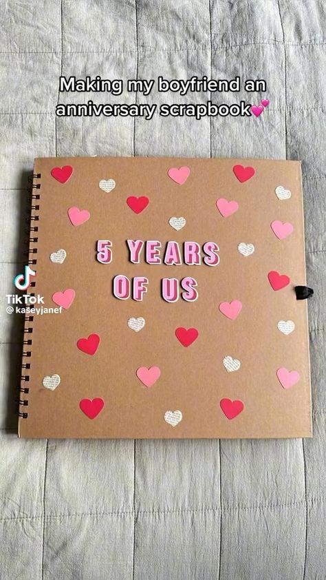 Collage Book For Boyfriend, Cute Memory Book Ideas For Boyfriend, Photobook Ideas Boyfriend, Our First Year Book Boyfriend Diy, Love Book For Boyfriend Diy Anniversary Gifts, Relationship Books Diy Scrapbook, Boyfriend Scrapbook, Anniversary Scrapbook, Diy Photo Book