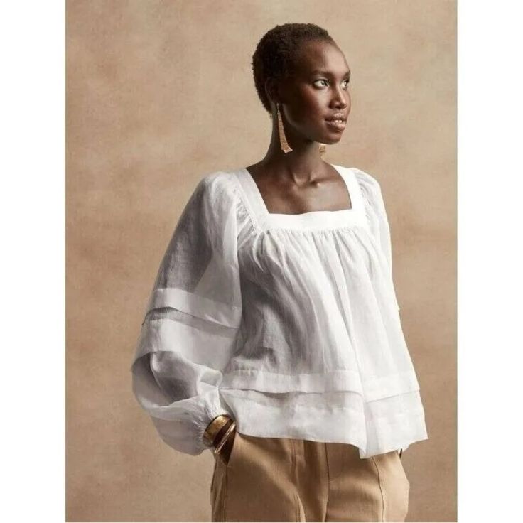 Nwt Banana Republic Ramie Square Neck Blouse 100% Ramie Color Is White Square Neck Blouse, Co Ords Outfits, Blouse White, Puff Sleeve Top, Balloon Sleeves, Beck, Square Neck, Puff Sleeve, Banana Republic