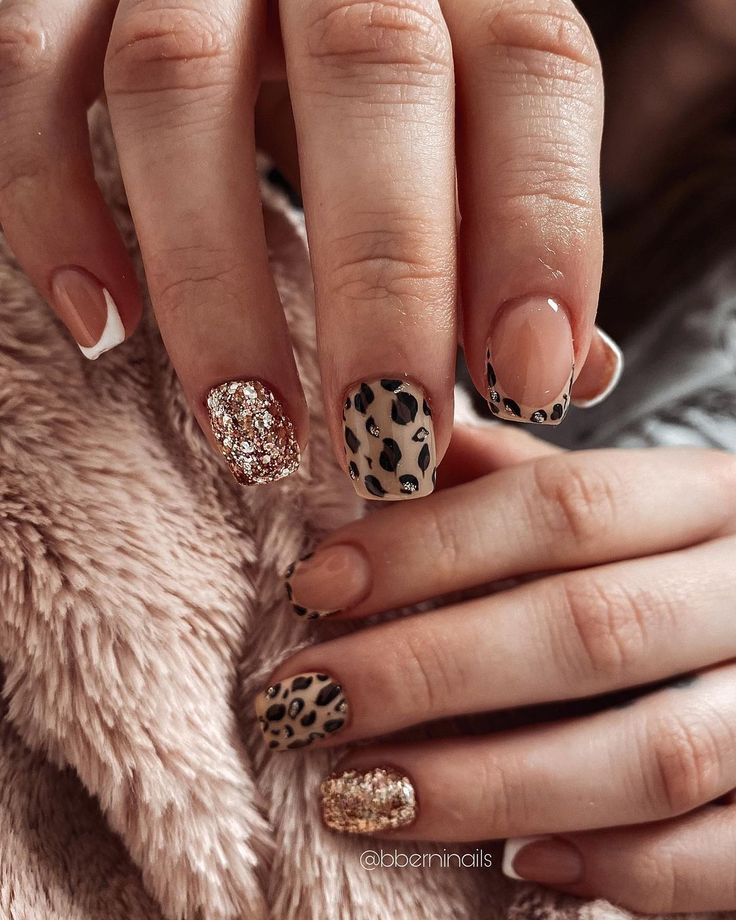 30 Fashionable Leopard Nails to Try Leopard And Gold Nails, Jaguar Nails Jacksonville, Fall Leopard Nails Short, Glitter Animal Print Nails, Winter Leopard Nails, Safari Nail Ideas, Animal Kingdom Nails, Matte Leopard Nails, Lepord Nails Designs