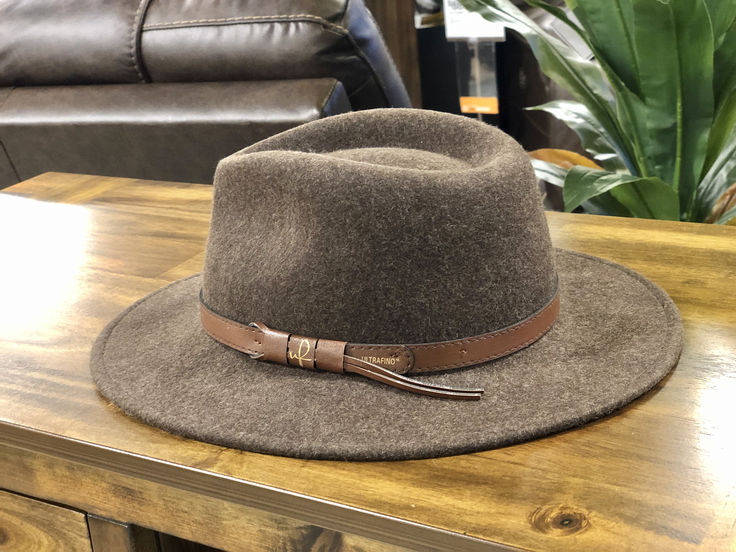 Available on ultrafino.com #ultrafino #UltrafinoPanamahat #StrawHat #hatlover #PanamaProfile #savvystyle #craftsmanshipmatters #sylematters #stylishaccessories #evergreenaccessory #qualitymatters #naturalmaterials #Mensstyle #Panamapick #Panamapure #forHim #mensstyle Outback Hat, Brown Hat, Brown Hats, Top Hats, Hat For Men, Wet Weather, Hat For Man, Felt Hat, Hat Band