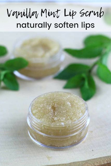 Lip Peeling, Honey Lip Scrub, Scrub Recipe Diy, Diy Vanilla, Lip Scrub Recipe, Lip Scrub Homemade, Lip Scrub Diy, Scrub Diy, Sugar Scrub Recipe