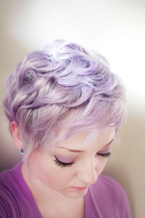 Short lavender purple hair Coloured Pixie Cut, Pastel Pixie, Lilac Hair, Fairy Hair, Lavender Hair, Short Wavy Hair, Trendy Hair Color, Short Hair Color, Pastel Hair