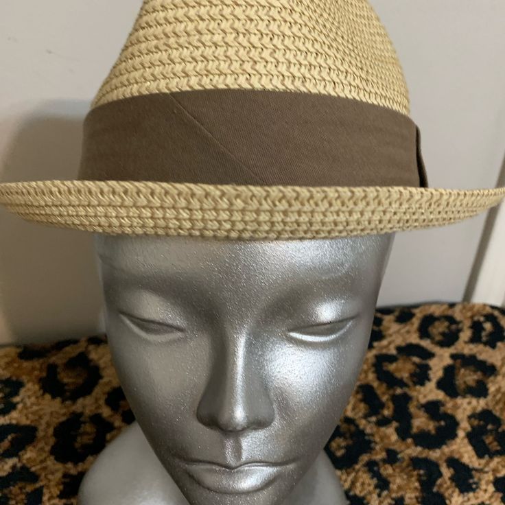 Nwt Men Hat Retro Brown Fedora For Summer, Beige Fitted Casual Fedora, Casual Fitted Fedora For Spring, Retro Brown Summer Fedora, Fitted Cream Fedora For Vacation, Classic Khaki Hats For Spring, Vintage Khaki Hat For Spring, Vintage Brown Fedora For Spring, Brown Vintage Fedora For Spring