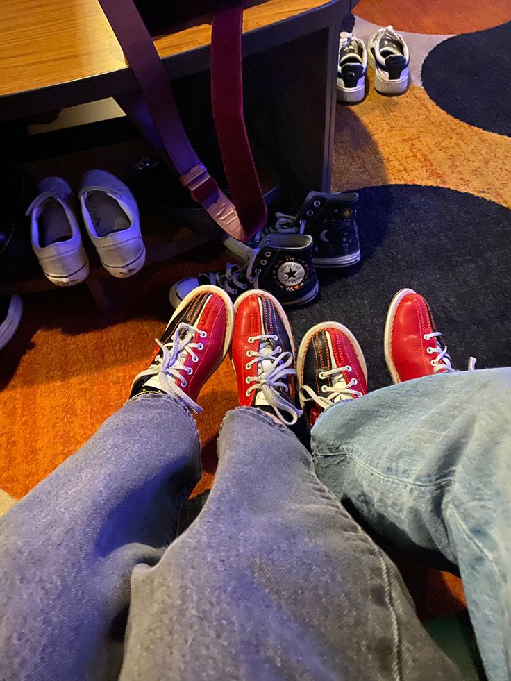 bowling with friends Bowling With Friends Aesthetic, Bowling Date Aesthetic, Bowling Fits, Drunk Bowling, Bowling Aesthetic Pictures, Bowling With Friends, Bowling Friends, Bowling Aesthetic, Cousins Sleepover