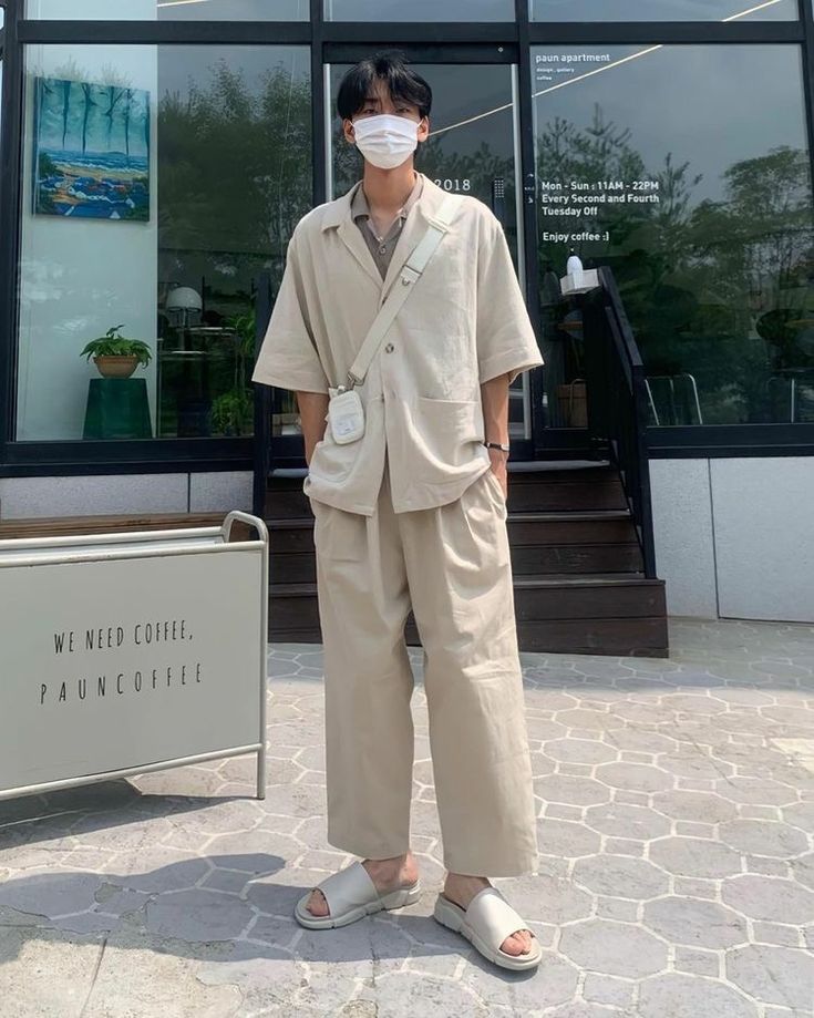 Nude Outfits Men, Off White Trousers Outfit, Indie Fashion Men, Japanese Mens Fashion, Korean Fits, Nude Outfits, Trendy Boy Outfits, Mens Trendy Outfits, Boy Fits