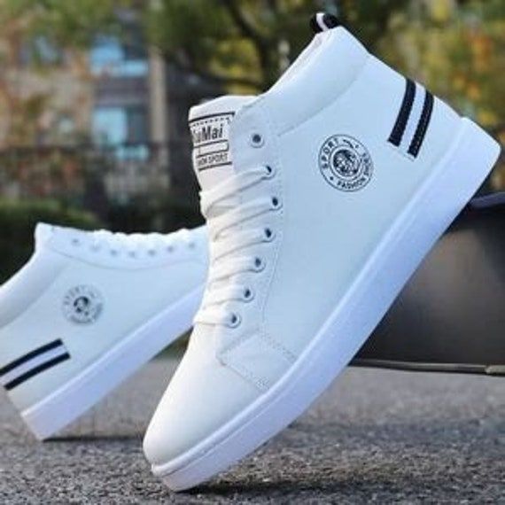 The jewellery stores of france and the world High Cut Sneakers, Waterproof Leather Boots, Sneakers Mode, Leather High Tops, Leather Flat Shoes, Comfortable Sneakers, White Men, Sneakers Men Fashion, Lace Up Ankle Boots