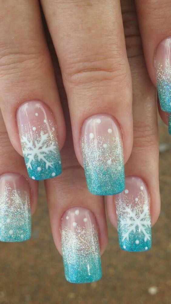 Hey Pandas! Post The Cutest Christmas Or Winter Nail Art Designs You Had On Your Nails (Closed) Beachy Christmas Nails, Jan Nails, Turquoise Nail Art, Nail Tek, Holiday Nails Winter, Snowflake Nail Art, Turquoise Nails, Christmas Gel Nails, Christmas Nail Art Designs