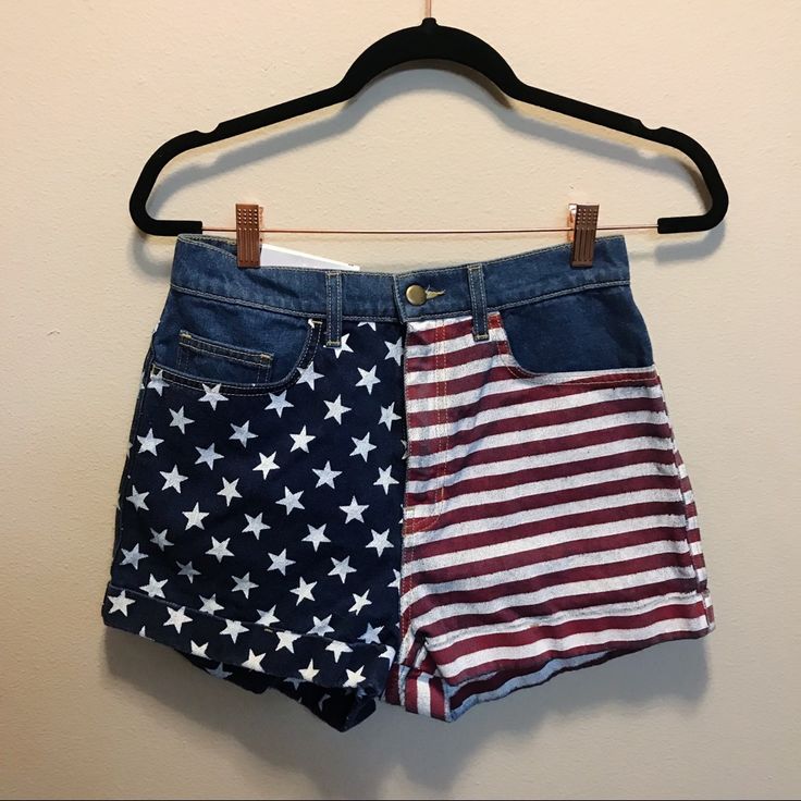 Fun Original American Apparel American Flag Shorts! These Fun Shorts Are Perfect For Pairing With A Vintage Rock Tee And Heels Or Celebrating The Fourth In The Summertime! Size 28 Nwt Casual Flag Print Bottoms For Beach, Casual Bottoms With Flag Print For Beach, Beach Shorts With Flag Print, Casual Beach Bottoms With Flag Print, Casual Beach Bottoms For 4th Of July, Patriotic American Flag Print Shorts For Beach, Patriotic Beach Shorts With American Flag Print, Multicolor Denim Shorts, Blue Shorts With Flag Print For Summer