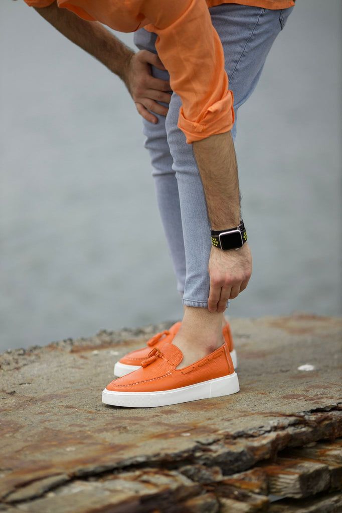 Orange Shoes Men, Refined Fashion, Orange Shoes, Looking Dapper, Everyday Shoes, Tassel Loafers, Eva Sole, Sole Shoes, Leather Gifts