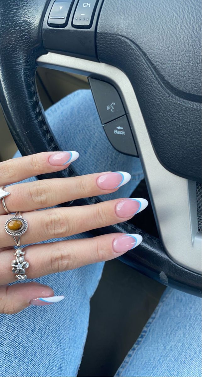 French Tip Nails With Two Colors, Perrywinkle Nails Almond, Cute Nails For Europe, Underlined French Tip Nails, Italy Inspo Nails, Nail Designs Soft Colors, Mail Inspo Acrylics, Italy Acrylic Nails, White French Tip With Color Line