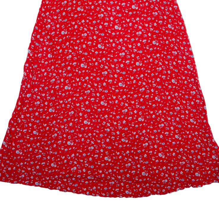 Item is in good used condition. >Size: S >Waist: 26" >Length: 38" Red Knee-length Mini Skirt For Summer, Red Relaxed Skirt For Summer, Red Relaxed Fit Skirt For Summer, Red Knee-length Lined Mini Skirt, Red Relaxed Fit Knee-length Mini Skirt, Red Knee-length Skirt For Spring, Casual Red Knee-length Mini Skirt, Long Flare Skirt, Flare Skirt