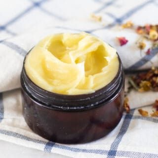 DIY Anti-Aging Face Cream - Our Oily House Anti Aging Face Cream Diy, Our Oily House, Face Cream Diy, Face Cream Recipe, Diy Face Cream, Homemade Lotion Bars, Homemade Face Cream, Diy Anti Aging, Anti Aging Creme