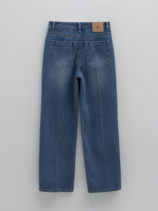 5-pocket jeans in washed cotton denim. High waist, zip fly with button, and straight, wide legs.- Long- High waist- Straight, wide leg Classic Washed Blue Wide Leg Flare Jeans, Classic Wide Leg Washed Blue Flare Jeans, Classic Wide Leg Denim Blue Jeans, Classic Wide-leg Denim Blue Jeans, Wide Leg Washed Blue Flare Jeans With Belt Loops, Straight Leg Denim Pants With Button Zip Fly, Straight Denim Jeans With Button Zip Fly, Straight Leg Cropped Jeans With Button Zip Fly, Wide Leg Denim Pants With Button Zip Fly