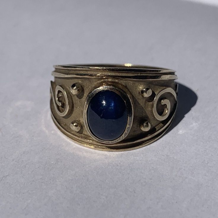 14k Gold And Sapphire Beautiful Estate Vintage Cigar Band Ring See pictures for best description….. Insurance will be purchased for shipping Starling Jewelry, Antique Jewelry Rings, Cigars, Vintage Watches, Product Description, Antique Jewelry, Band Rings, Vintage Antiques, Jewelry Watches