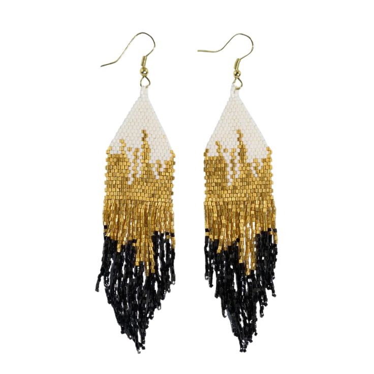 PRICES MAY VARY. Beaded Dangle Earrings for Women: The Claire beaded earrings feature an extra-long fringe that creates a dramatic cascade effect. The flowing design adds movement and fluidity to your look, perfect for making a bold fashion statement. Festive Holiday Sparkly Earrings: These tassel Christmas earrings make perfect xmas gifts for women who love to shine! Ideal as Christmas stocking stuffers or holiday party accessories. Add a merry twinkle to your Christmas outfit with these cute, Holiday Beaded Earrings, Tassel Christmas, Christmas Beading, Holiday Party Accessories, Boho Chic Accessories, Seed Bead Jewelry Patterns, Bold Aesthetic, Boho Twists, Bead Fringe