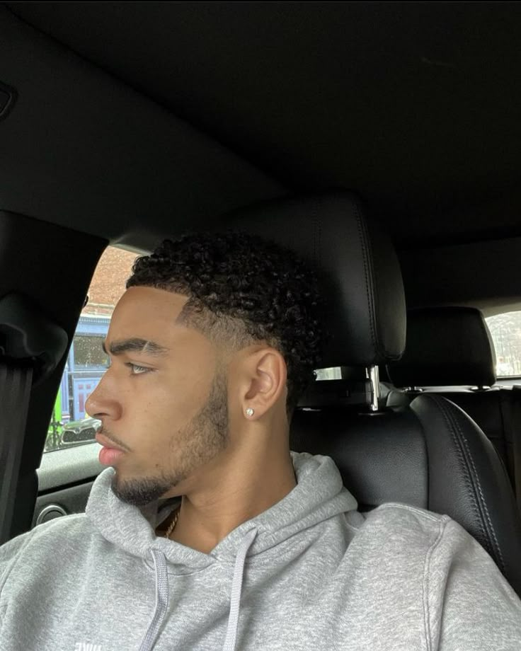 Light Skin Men Haircuts, Light Skin Haircut, Buzz Cut For Curly Hair Men, Buzz Cut Black Man, Curly Buzz Cut, A3 Hair, Beard Shape, Low Haircuts, Taper Fade Short Hair