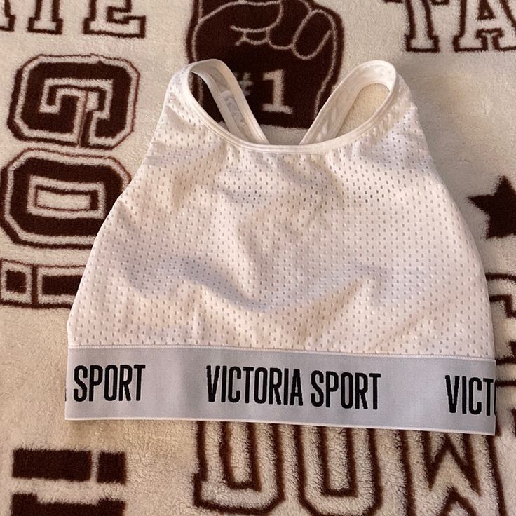 Victoria’s Secret Sports Bra Size Xs True To Size Never Worn White Athleisure Activewear With Letter Print, White Letter Print Activewear For Workout, White Stretch Activewear With Letter Print, White Letter Print Top For Training, White Letter Print Training Tops, Casual White Breathable Sports Bra, White Letter Print Activewear For Gym, White Letter Print Stretch Activewear, White Sporty Activewear With Letter Print