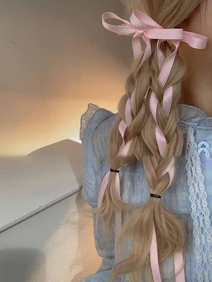 Sawako Aesthetic, Coquette Kawaii, Ribbon Hairstyle, Peinados Fáciles Para Cabello Corto, Bow Decor, Hairstyle Inspo, Hairdo For Long Hair, Long Blonde, Dream Hair