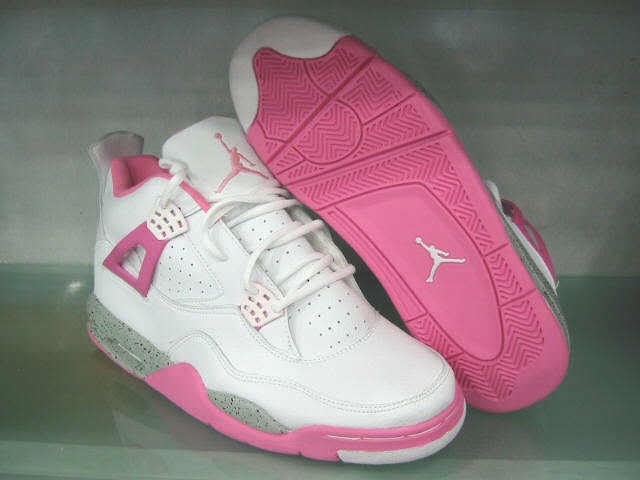 pink jordan IV two of my favs in the Jordan brand....Dont say i dont look out LiL V Cheap Nike Shoes, Pink Jordans, Dr Shoes, Nike Shoes Girls, Mode Zara, Preppy Shoes, Jordan Shoes Girls, Nike Shoes For Sale, Pretty Shoes Sneakers