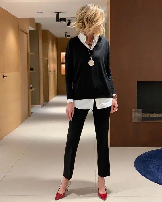 Mode Over 50, Susi Rejano, 2024 Wardrobe, Work Outfit Office, Wardrobe Refresh, Best Casual Outfits, Amal Clooney, Awesome Outfits, Summer Work Outfits