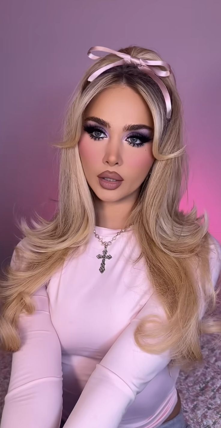 Bimbocore Hair, Barbie Makeup And Hair, Cute Girly Makeup, Pink Girly Makeup, Uk Makeup Looks, Soft Glam Hair, Pink Princess Makeup Looks, Babydoll Makeup Look, Princess Makeup Aesthetic