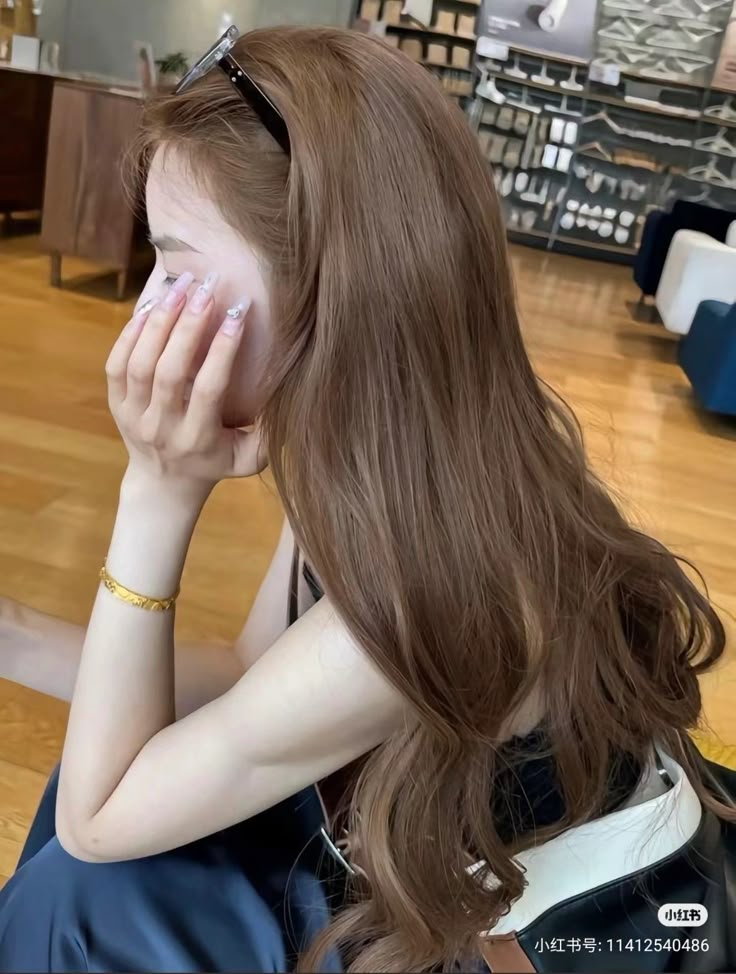 Honey Beige Hair Color, Korean Balayage Hair, Honey Beige Hair, Korean Brown Hair, Brown Hair Korean, 90s Hair, Beige Hair, Korean Hair Color, Brown Hair Looks