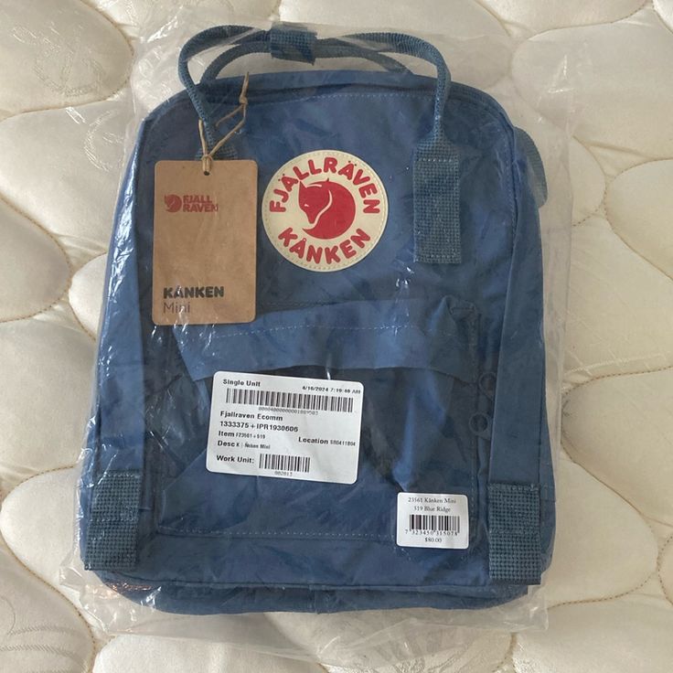 New* Kanken Mini Backpack In The Color Blue Ridge. Never Used. Stored In Original Packaging And Tags Included. Mochila Fjallraven Kanken, Fjällräven Kånken, Kanken Mini, Aesthetic Backpack, The Color Blue, Mini Backpacks, Kanken Backpack, Mini Backpack, Blue Ridge