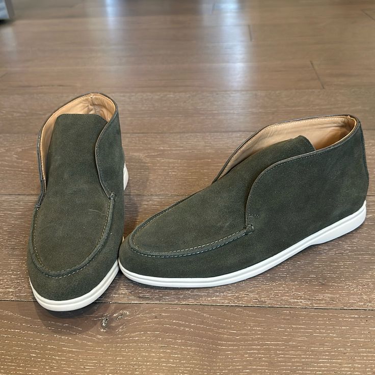 Loro Piana Style Men's Ankle Loafers. Never Worn. Marked Size 44 But Fits Snug- More Like A 9.5us Mens. Khaki Green Color. Comes With Dust Cover Casual Low-top Loafers With Suede Lining, Casual Slip-on Boots With Rubber Sole, Casual Slip-ons For Business In Fall, Fall Slip-ons With Suede Lining And Round Toe, Fall Suede Lined Slip-ons With Round Toe, Suede Boots For Business Casual, Casual Suede Boots For Business Casual, Casual Plain Toe Chukka Boots For Business Casual, Casual Moc Toe Boots For Business Casual