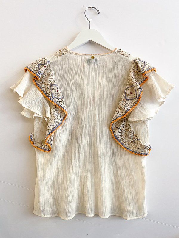 Antik Batik Colas Tee - Cream Antik Batik, Crepe Top, Ruffled Sleeve Top, Light Cream, Ruffled Sleeves, Embroidery Details, Plunging Neckline, Round Collar, Modern Woman