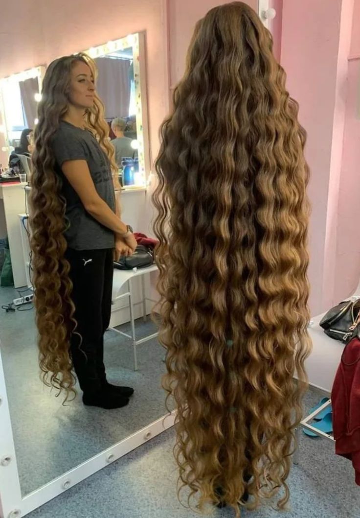 Hip Length Hair, Long Natural Curly Hair, Extremely Long Hair, Rapunzel Hair, Curls For Long Hair, Really Long Hair, Super Long Hair, Long Wavy Hair, Very Long Hair