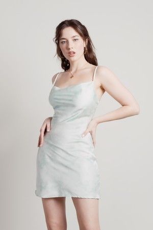 Look Me Up Sequins Off Shoulder Bodycon Midi Dress in Emerald - $129 | Tobi US Holiday Formal Dresses, Interview Outfits, Vacation Maxi Dress, Classy Yet Trendy, Green Bodycon Dress, White Mini Dress Graduation, Tie Dye Mini Dress, Mini Wrap, Women Bodycon Dress