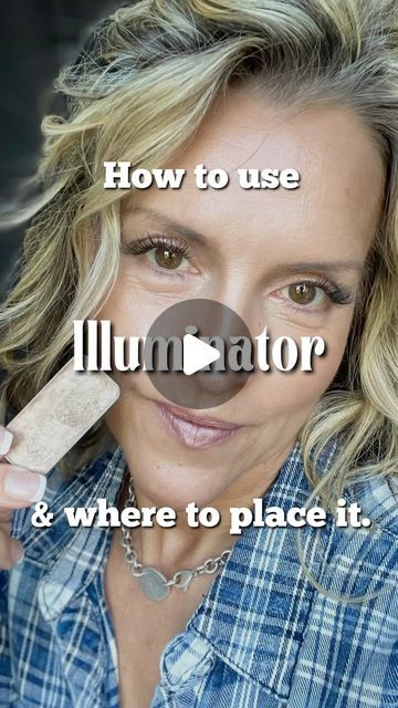 Quick Contour | natural looking makeup | easy mature makeup on Instagram: "Illuminator is used to draw attention. It has a shimmering light reflecting quality. Seint Illuminators are available in a cream or powder. Go with the powder if you want something more intense. Illuminator is completely optional. Use it as eyeshadow or make your lip color shimmer too. . . . #illuminate #shimmermakeup #seintilluminator #seintshimmers #creamilluminator #powderilluminator #seintmakeup #diannadilapo #quickcontour" Seint Makeup Illuminator, Seint Illuminator Colors, Gold Highlighter Makeup, Seint Illuminator, Quick Contour, Illuminator Makeup, Natural Looking Makeup, Shimmer Makeup, Makeup Easy