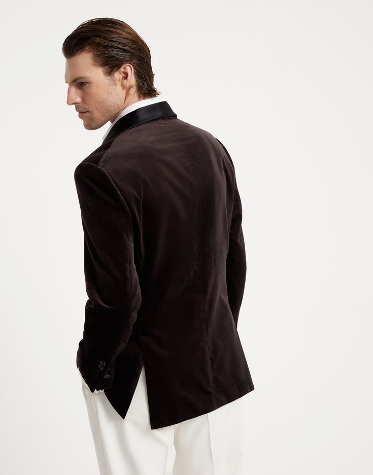 Cotton Prince of Wales velvet one-and-a-half breasted tuxedo jacket with shawl lapels The Prince of Wales pattern enlivens the smooth, shimmering surface of velvet, updating the timeless style of this tuxedo jacket in a balance between modern touches with vintage influences. The glossy silk detailed on the shawl lapel and the pocket trim adds a sophisticated texture contrast. Close fitting through the chest with slightly pronounced shoulders, the construction of the one-and-a-half-breasted jacke Jacket For Man, Tuxedo Jacket, Boutique Online, Prince Of Wales, Shirt Skirt, Event Dresses, Blazer Dress, Denim Pant, Brunello Cucinelli