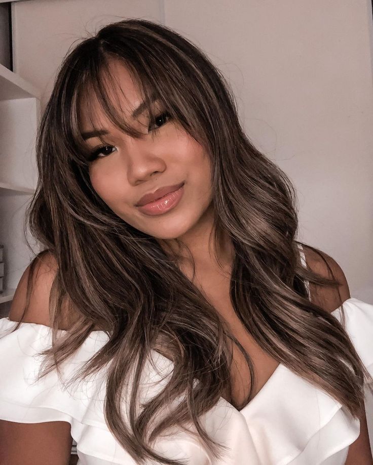 Bangs Highlights Brown Hair, Balayage On Bangs, Hair For Brunettes Winter, Black Hair Balayage With Bangs, Ashbrown Haircolor Highlights, Ashbrown Haircolor Balayage, Dark Hair Color Ideas Asian, Dark Balayage With Bangs, Hair Color For Asian Women Round Faces