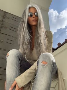 Annika Von Holdt, Long Hair Older Women, Grey Hair And Glasses, Long Silver Hair, Silver Haired Beauties, Grey White Hair, Gorgeous Gray Hair, Grey Hair Inspiration, Beautiful Gray Hair