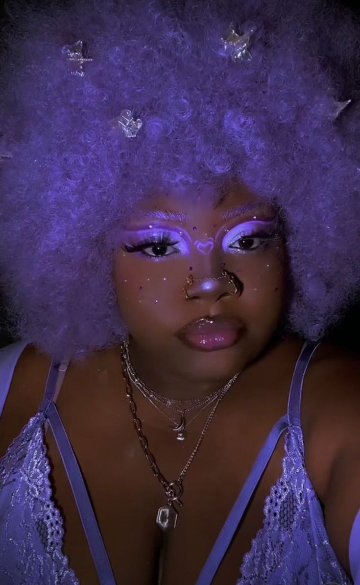 Witches And Warlocks, Unconventional Makeup, Best Haircuts For Women, Purple Makeup Looks, Alien Makeup, Space Makeup, Rave Makeup, Makeup For Black Skin, Best Haircuts